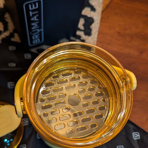 NEW Brumate multishaker Tumeric color - Picture 3 of 5